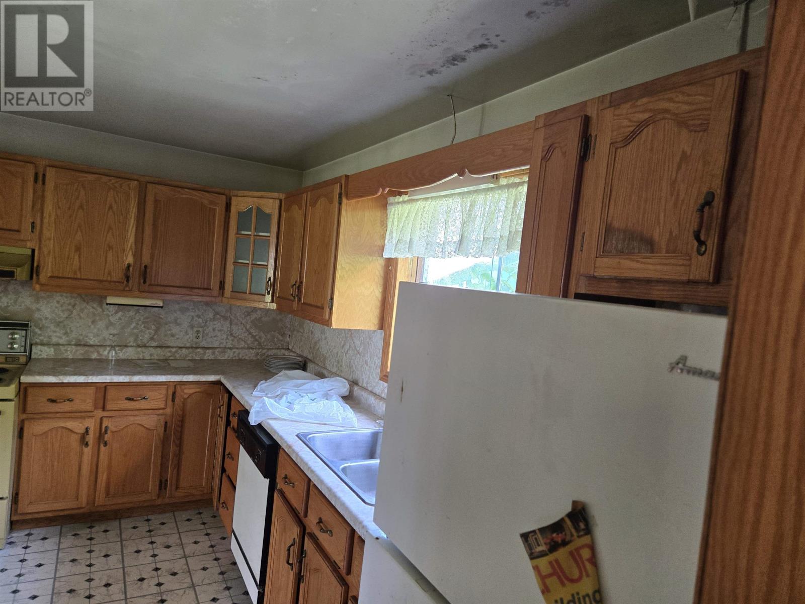 60 Dufferin Street Property Photo 28