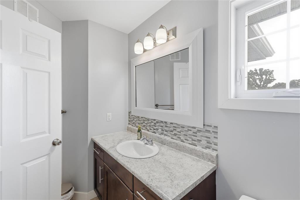 20 Oak Lane Property Photo 27