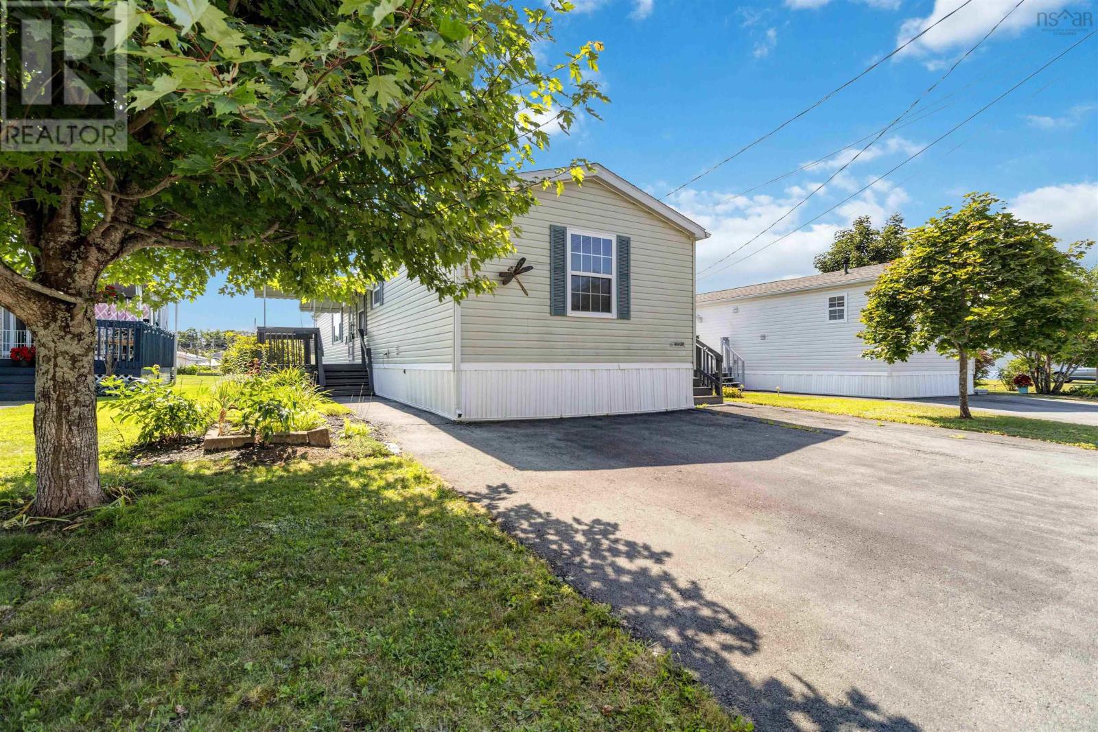 109 Sherbrooke Avenue Property Photo 3