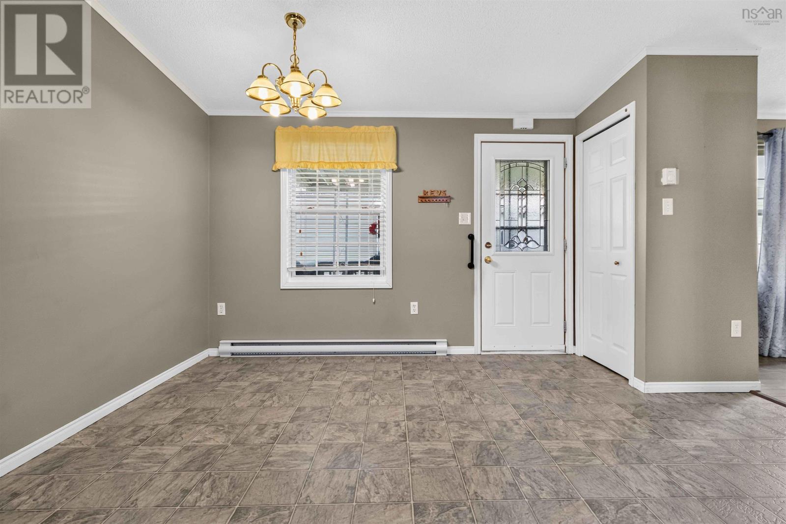 109 Sherbrooke Avenue Property Photo 7