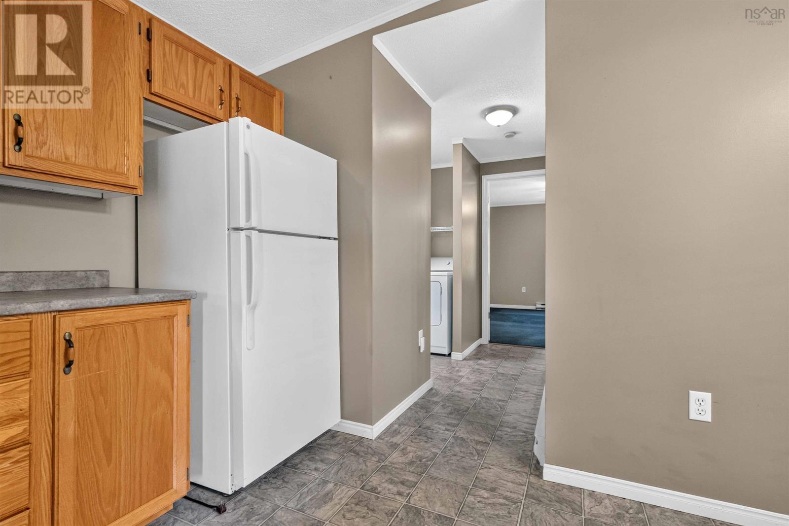 109 Sherbrooke Avenue Property Photo 17