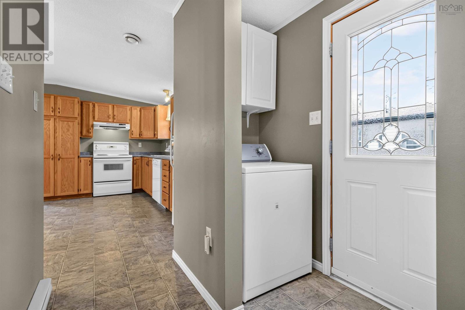 109 Sherbrooke Avenue Property Photo 18