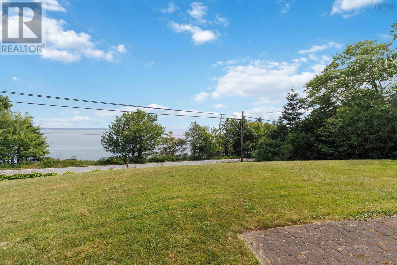 1558 Highway 329 Property Photo 8