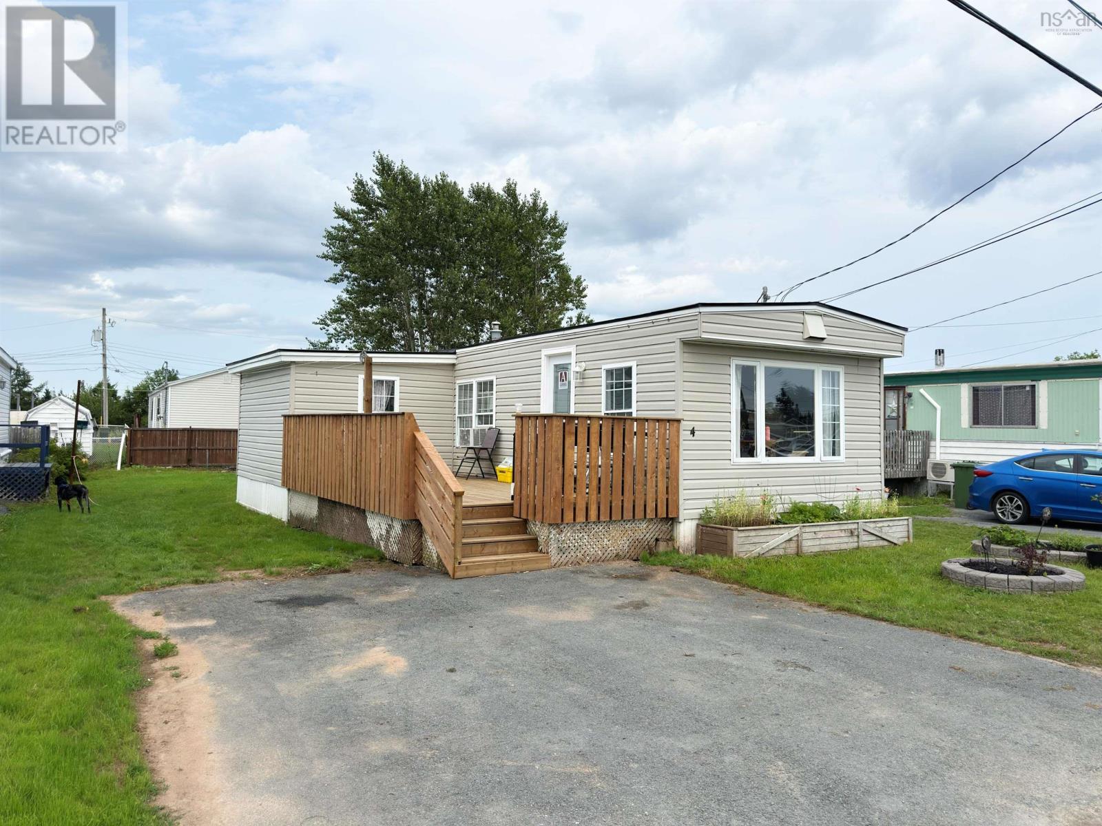4 Fredericks Lane Property Photo 1