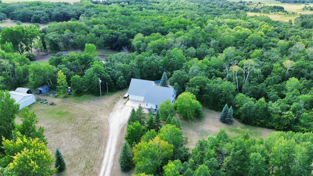 51086 305 Highway Property Photo 1