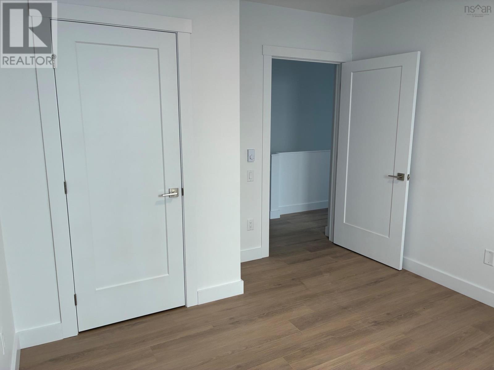 34 Berm Street Property Photo 4