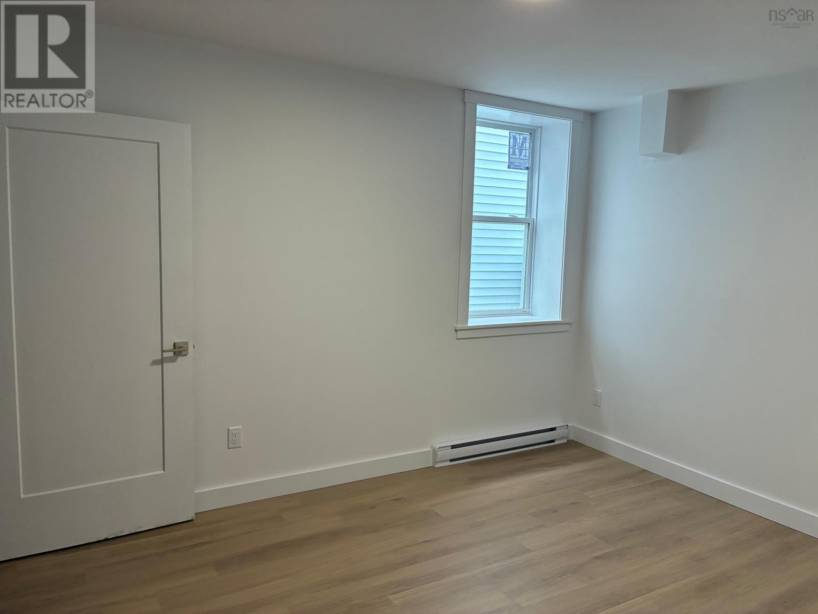 34 Berm Street Property Photo 5