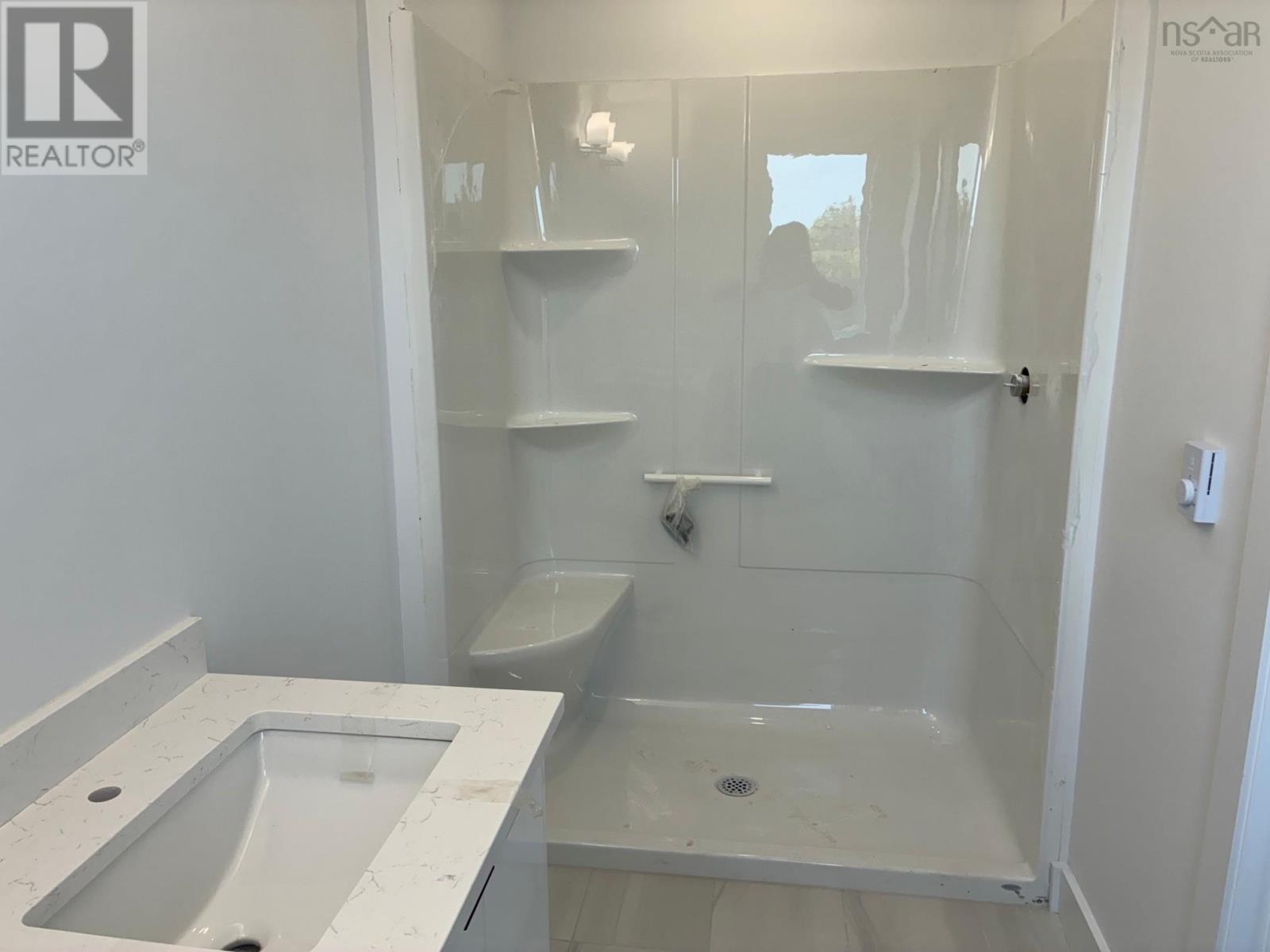 34 Berm Street Property Photo 7