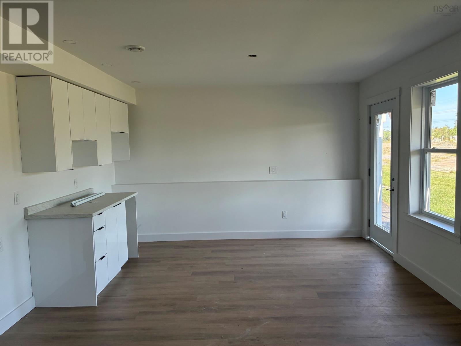 34 Berm Street Property Photo 14