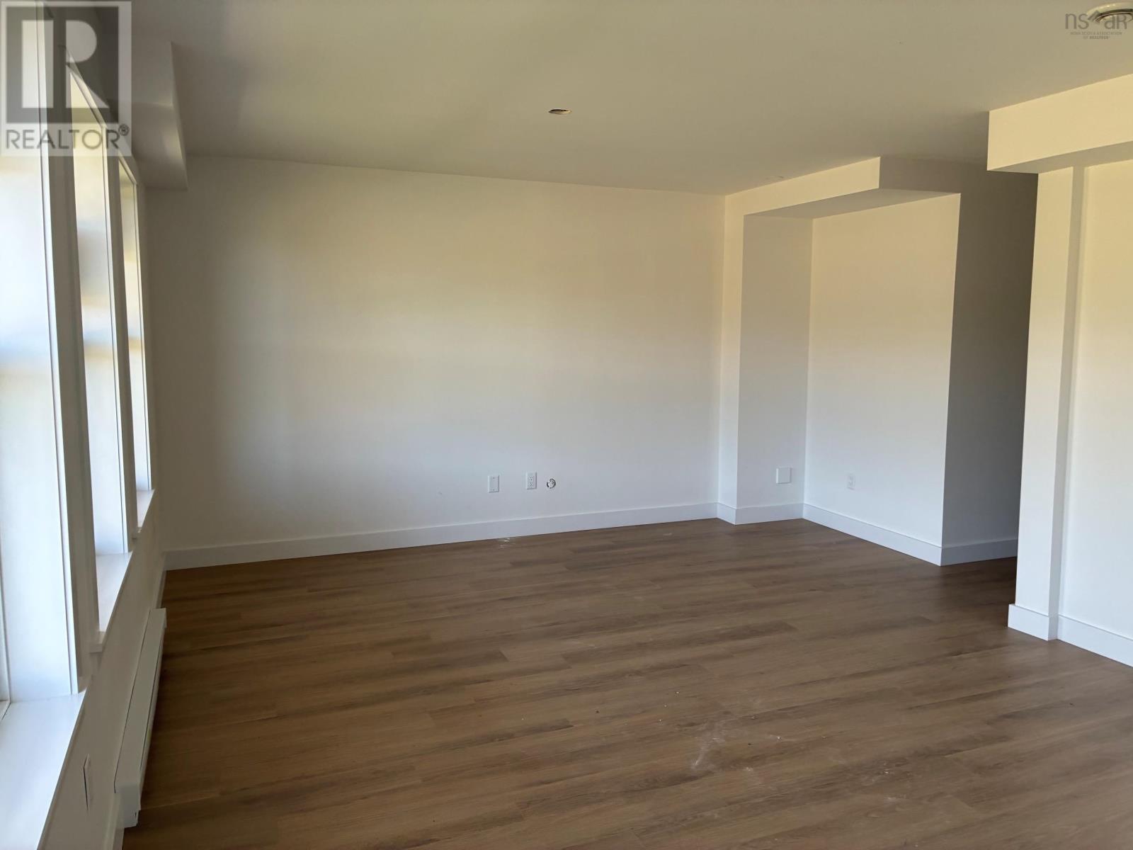 34 Berm Street Property Photo 16