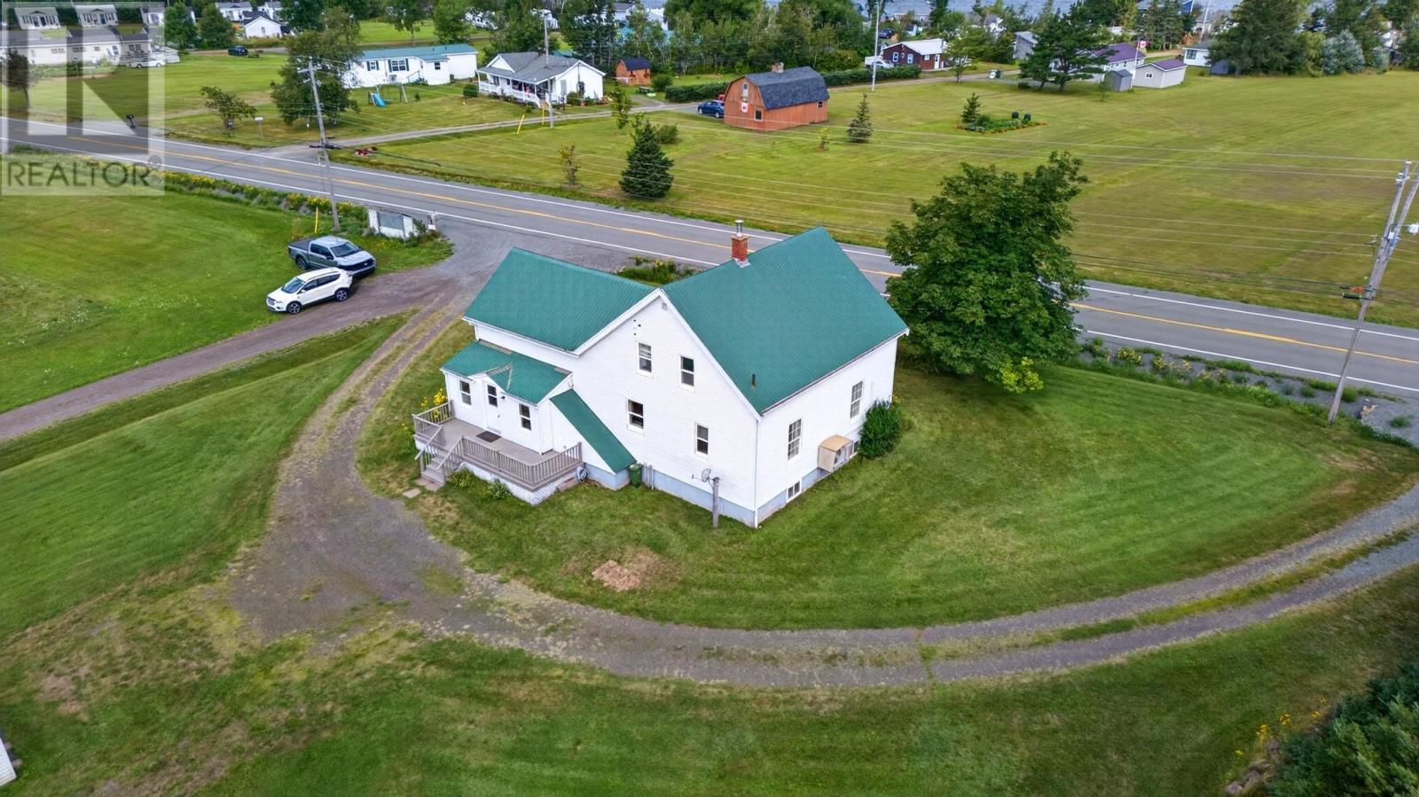 4302 Highway 6 Property Photo 2