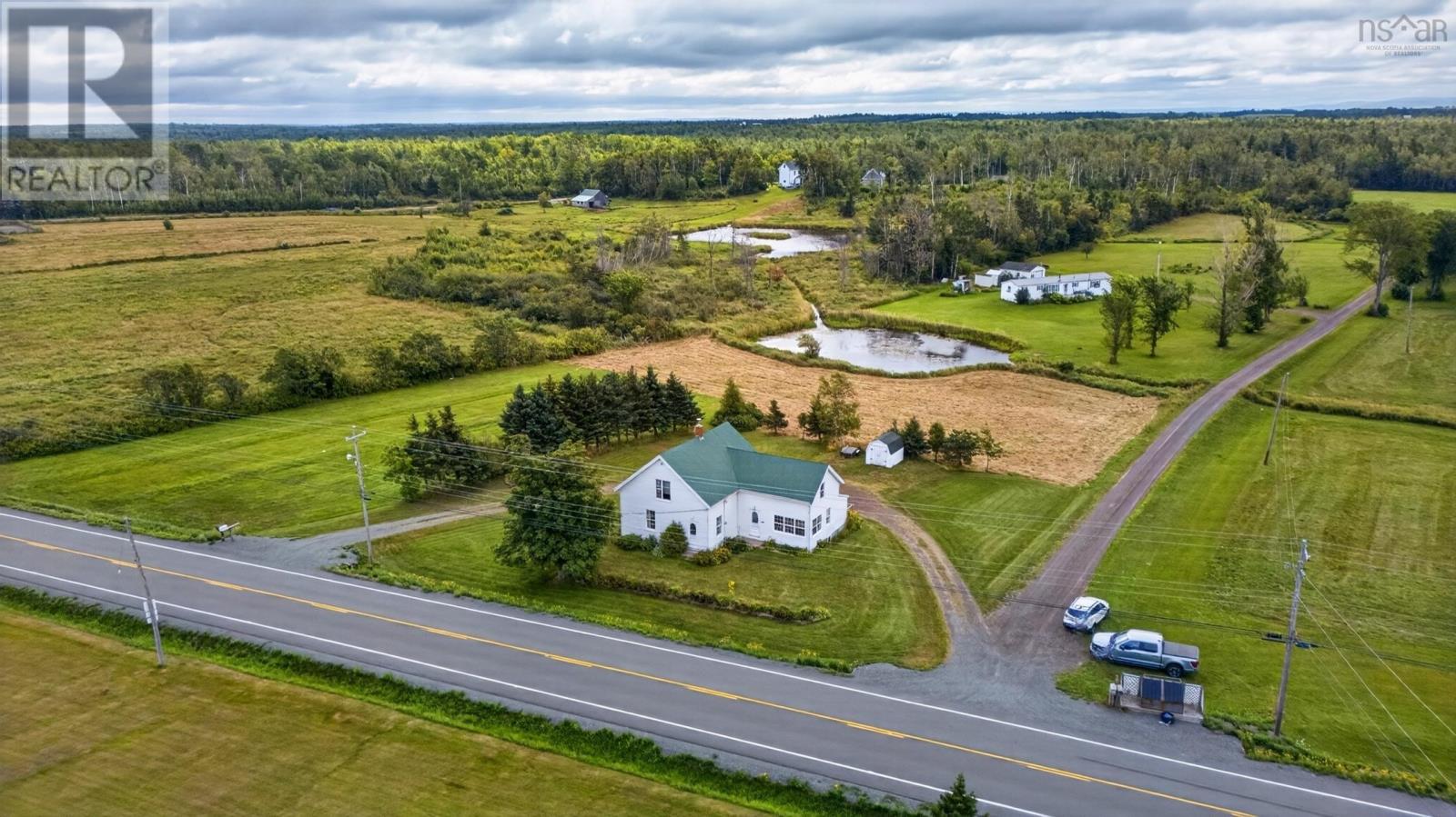 4302 Highway 6 Property Photo 7