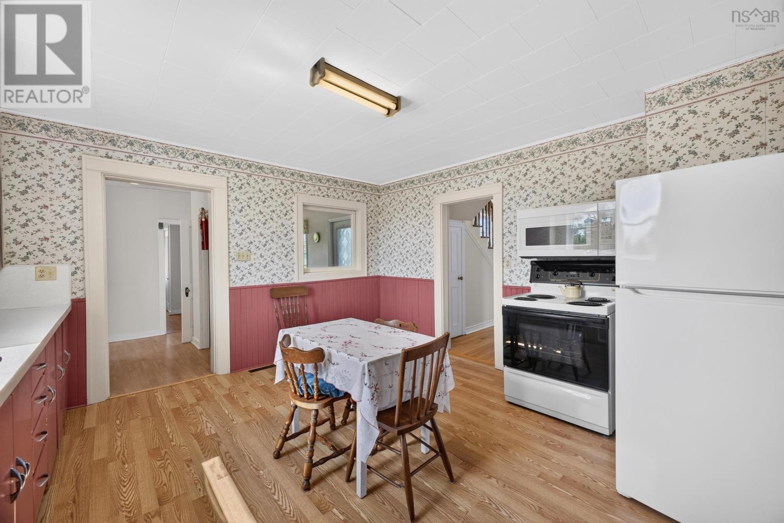 4302 Highway 6 Property Photo 15