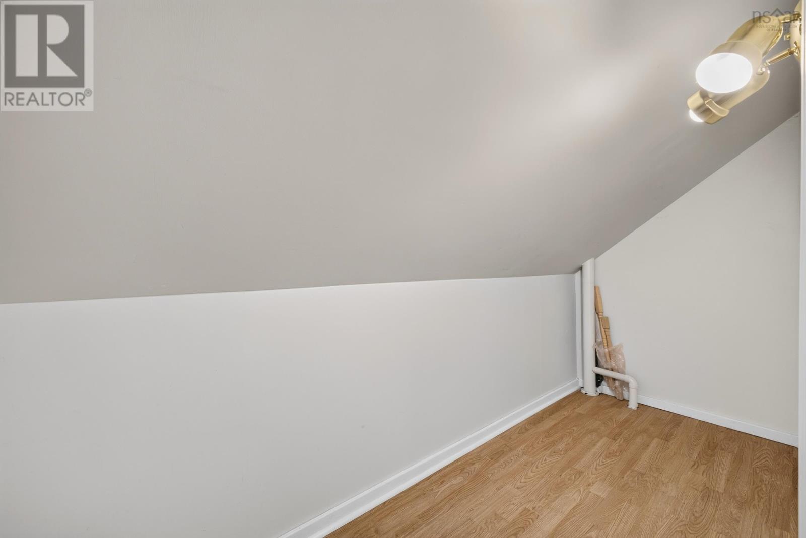 4302 Highway 6 Property Photo 39