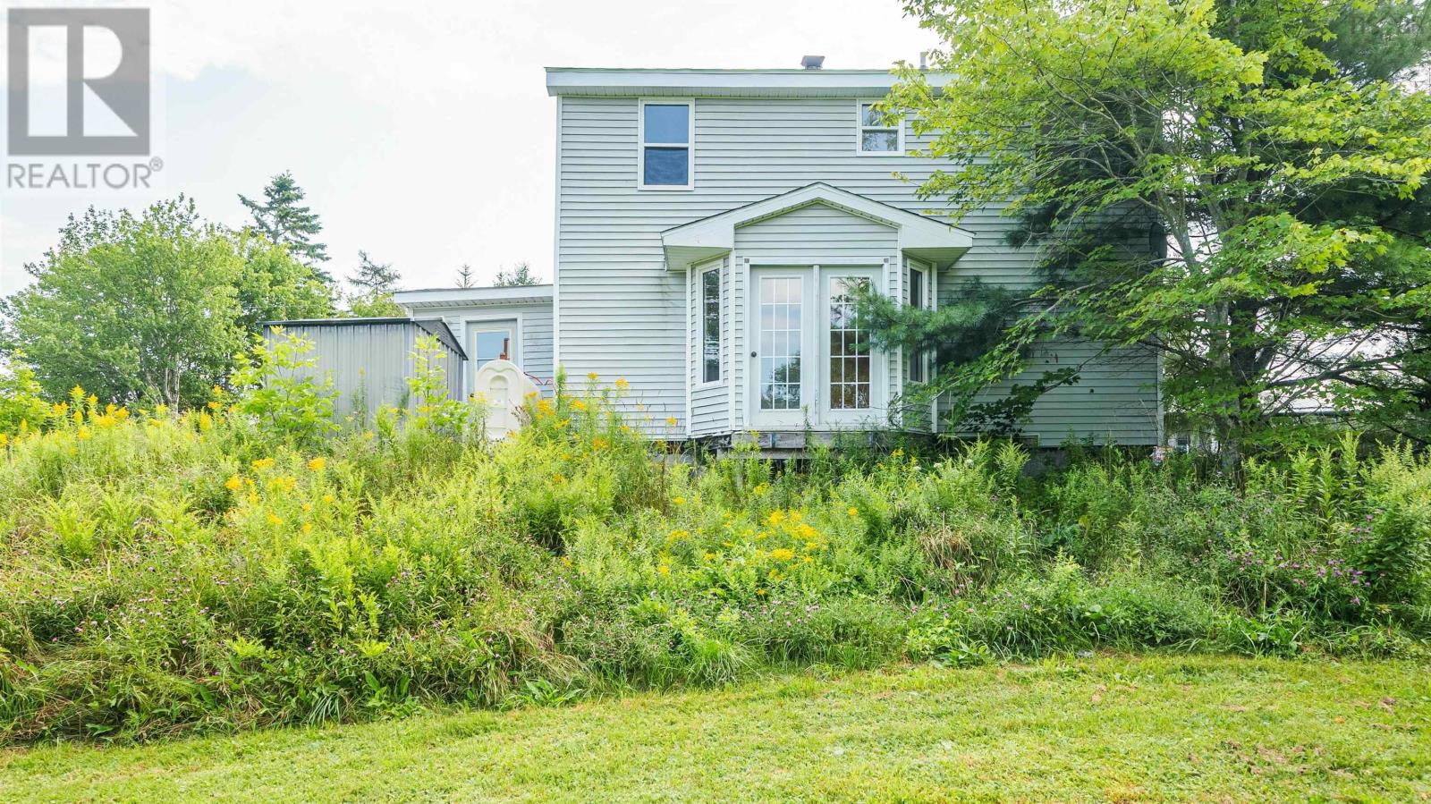 249 Pine Hill Drive Property Photo 5