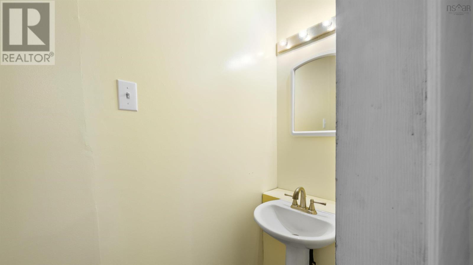 249 Pine Hill Drive Property Photo 18