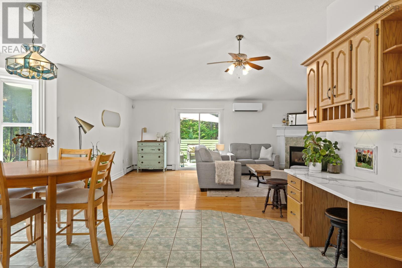 202 Glen Arbour Way Property Photo 7