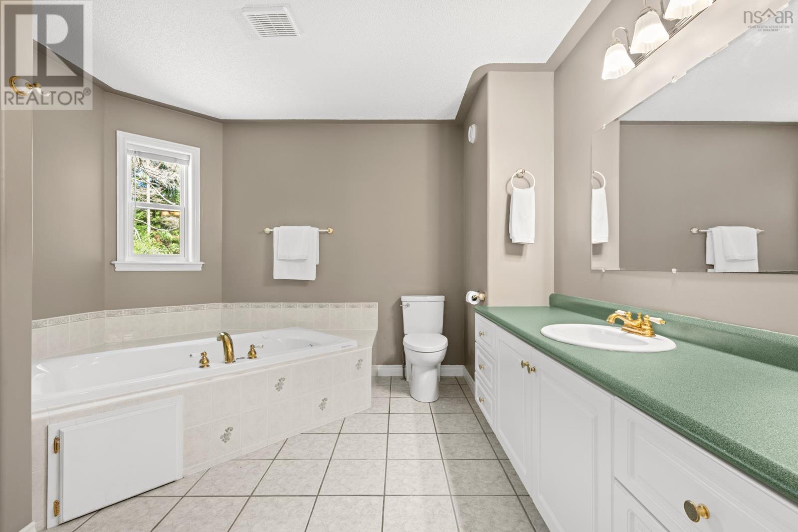 202 Glen Arbour Way Property Photo 24