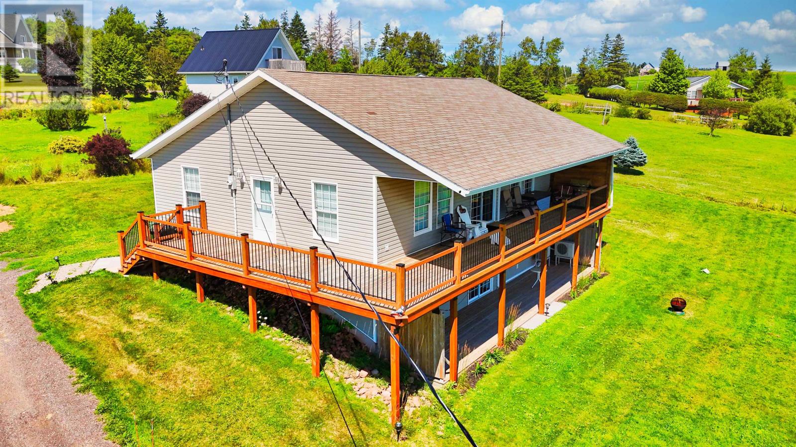 65 Riverview Dr Property Photo 3