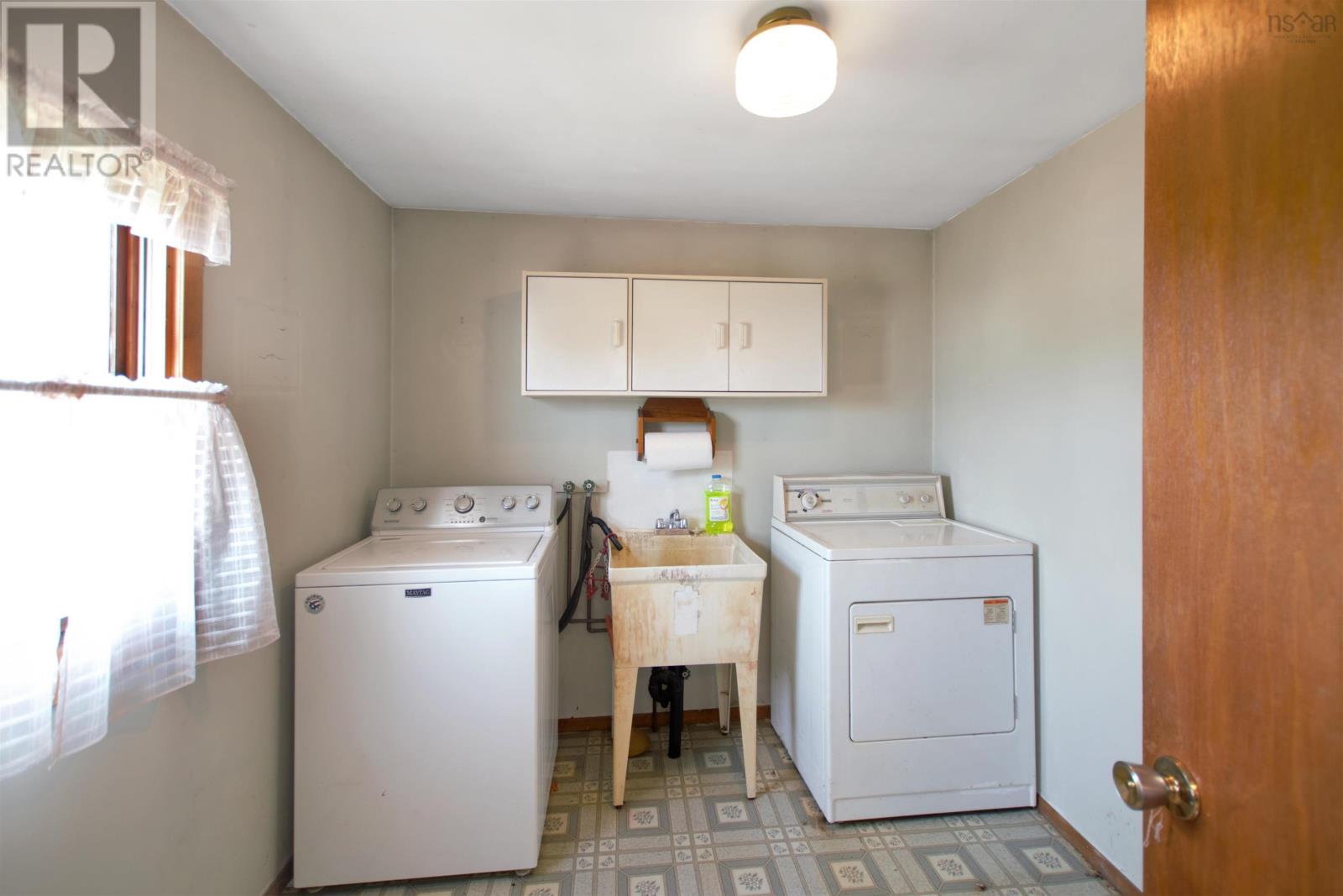 4704 Highway 1 Property Photo 5