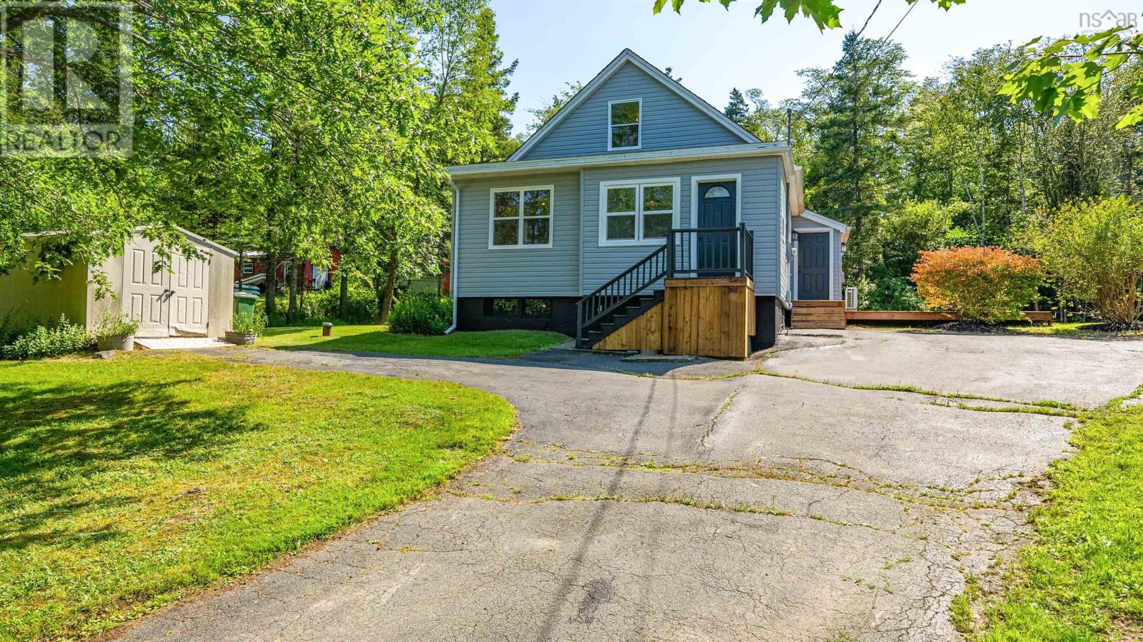 379 Bissett Road Property Photo 11