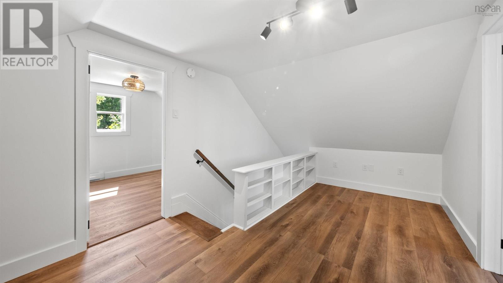 379 Bissett Road Property Photo 37