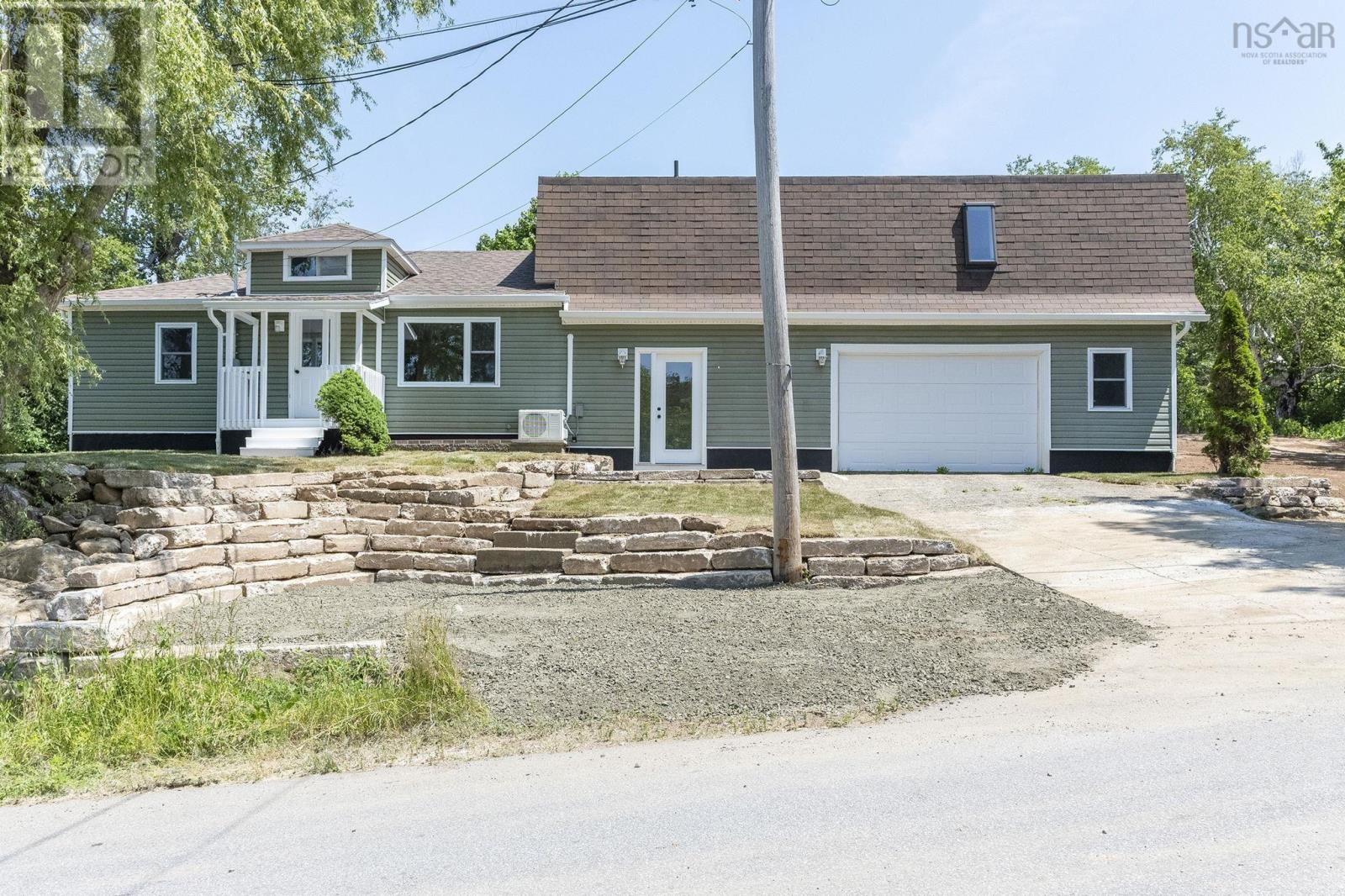 638 Port Lorne Road Property Photo 2