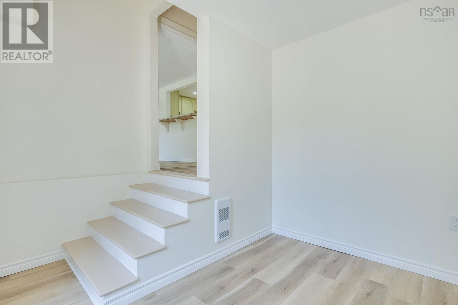 638 Port Lorne Road Property Photo 4