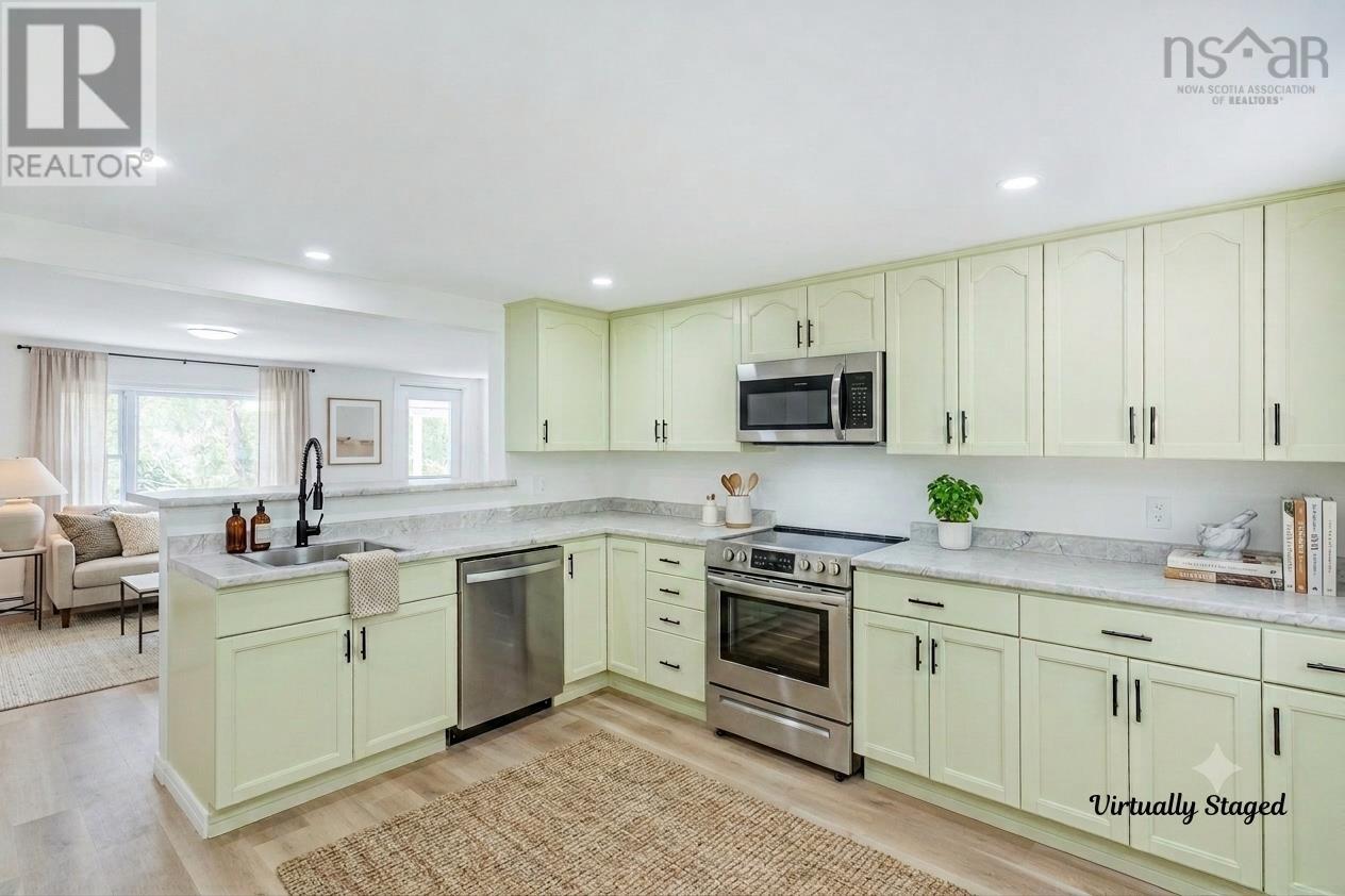 638 Port Lorne Road Property Photo 7