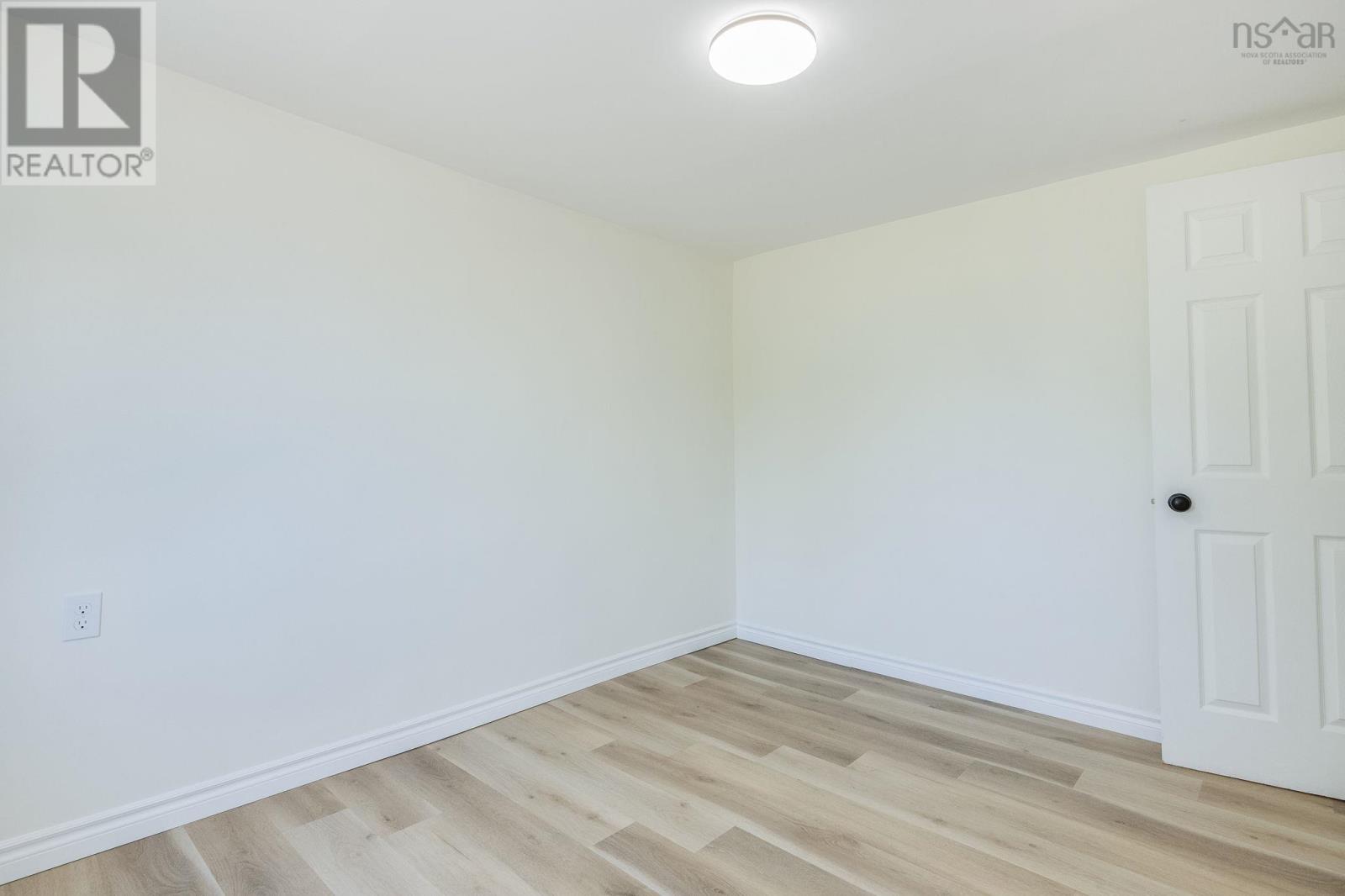638 Port Lorne Road Property Photo 13