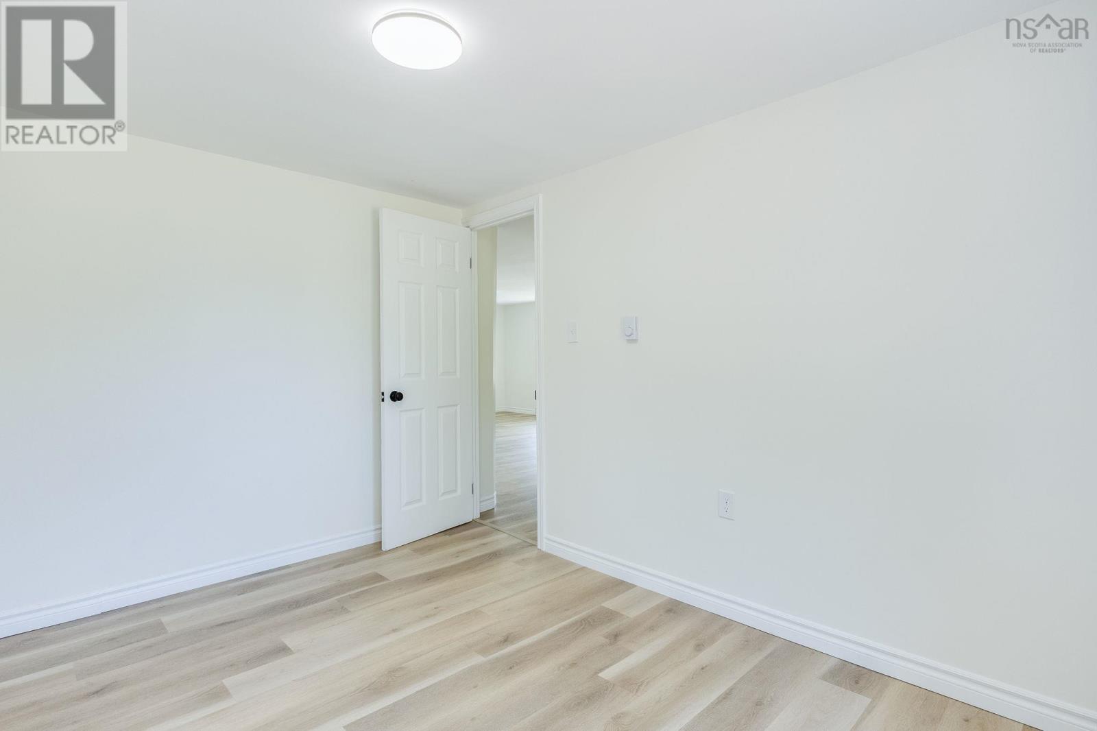 638 Port Lorne Road Property Photo 14