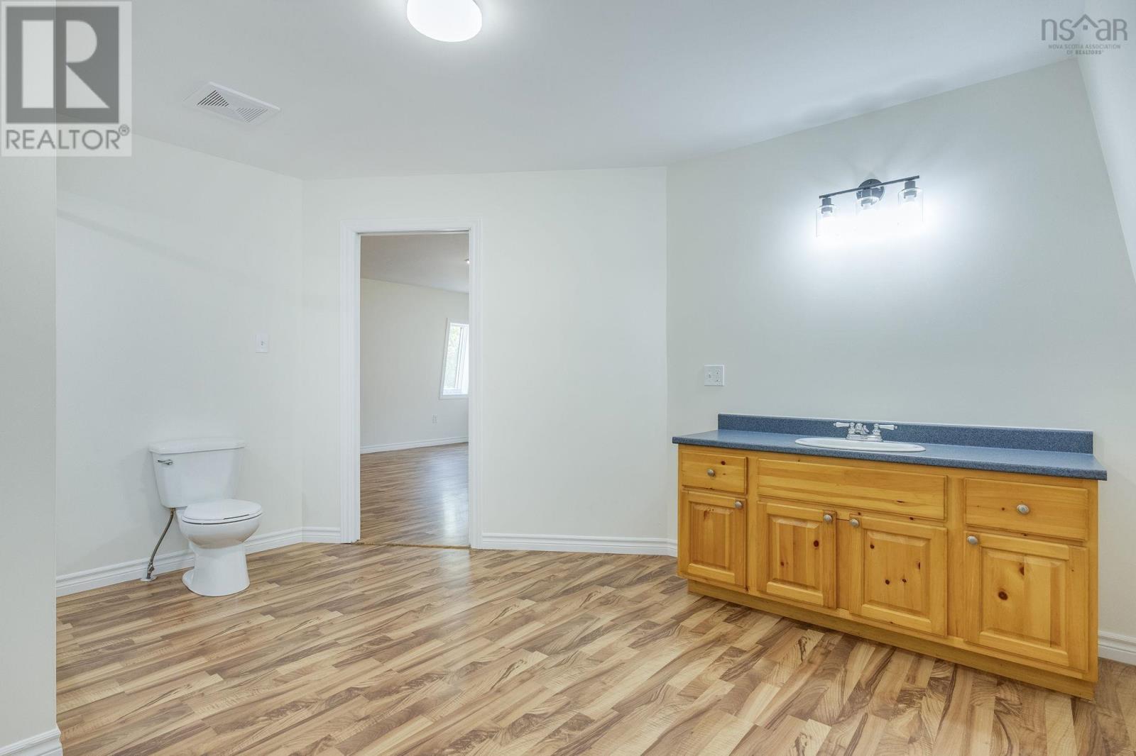 638 Port Lorne Road Property Photo 29