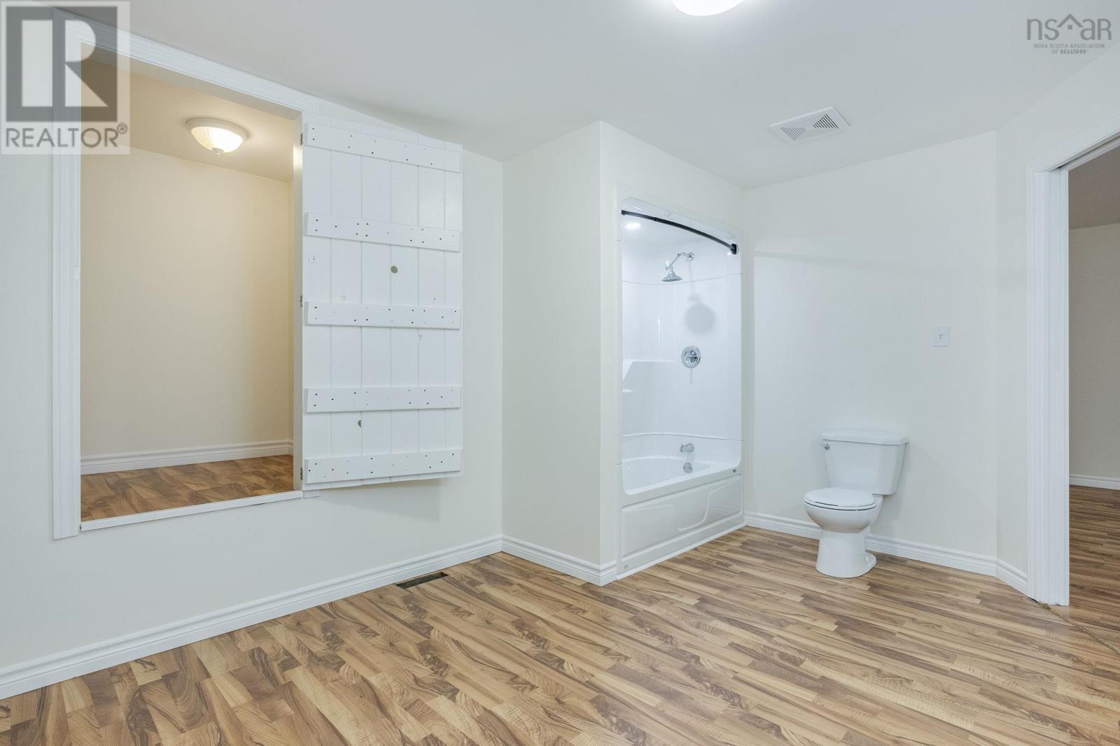 638 Port Lorne Road Property Photo 30