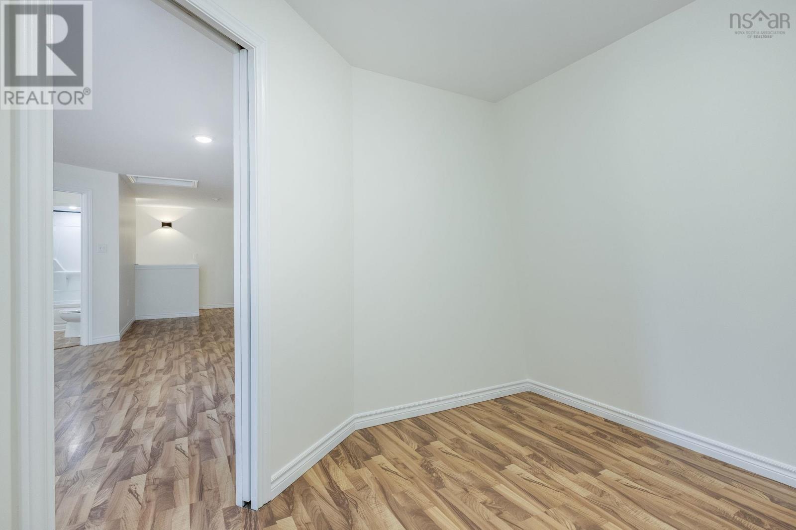 638 Port Lorne Road Property Photo 33