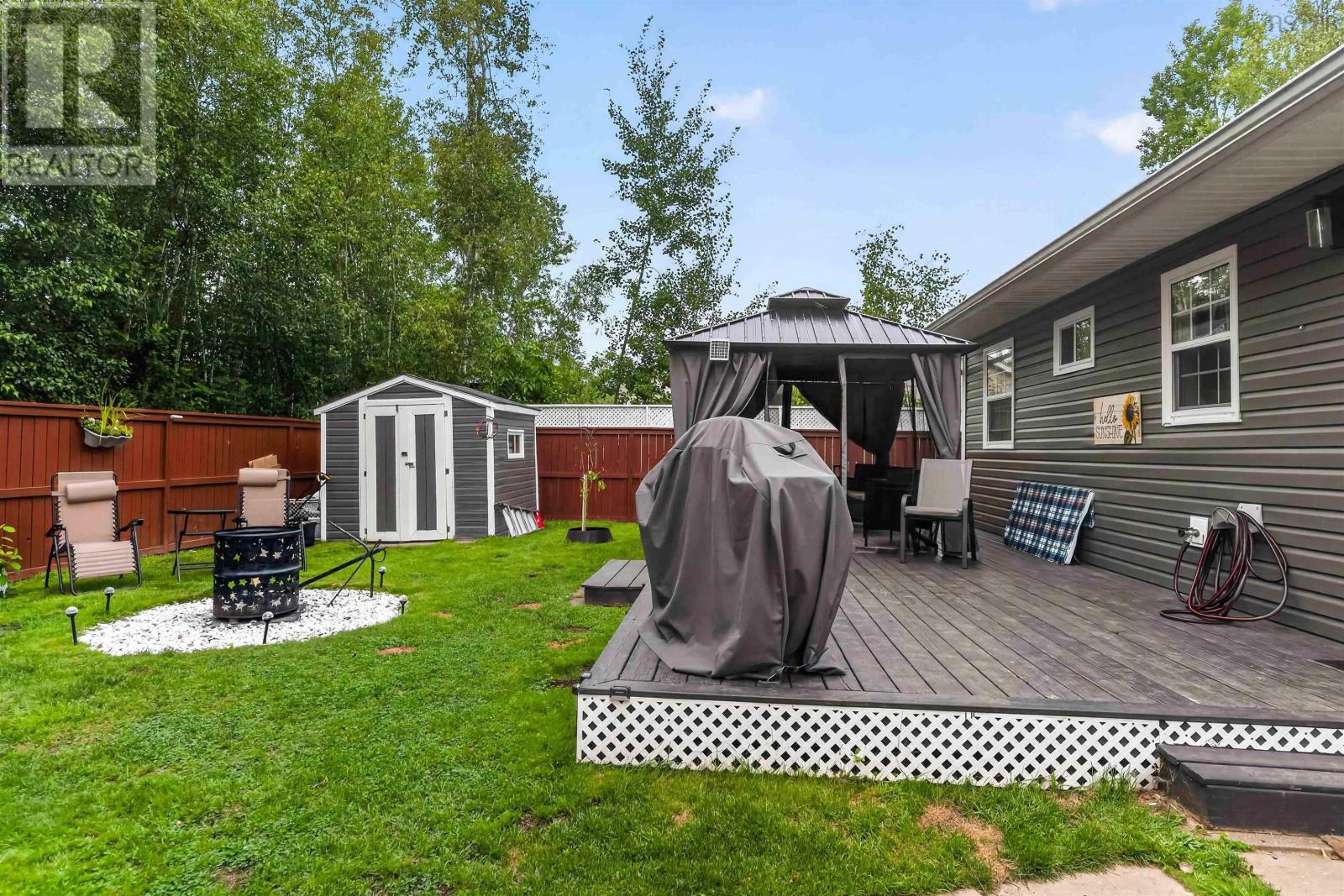 130 Sunset Crescent Property Photo 18