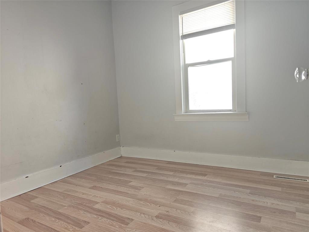 12 St Vital Road Property Photo 7