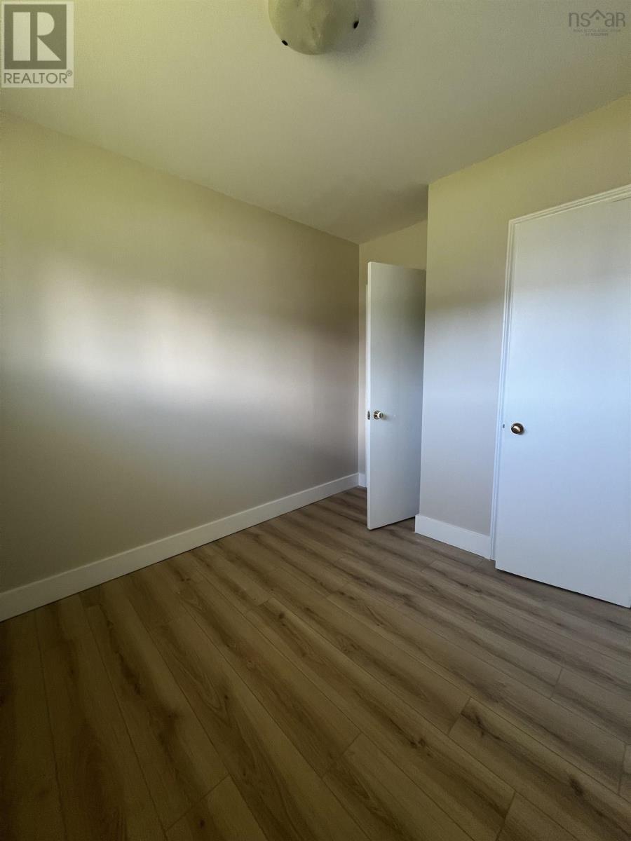 86 Tideview Drive Property Photo 11