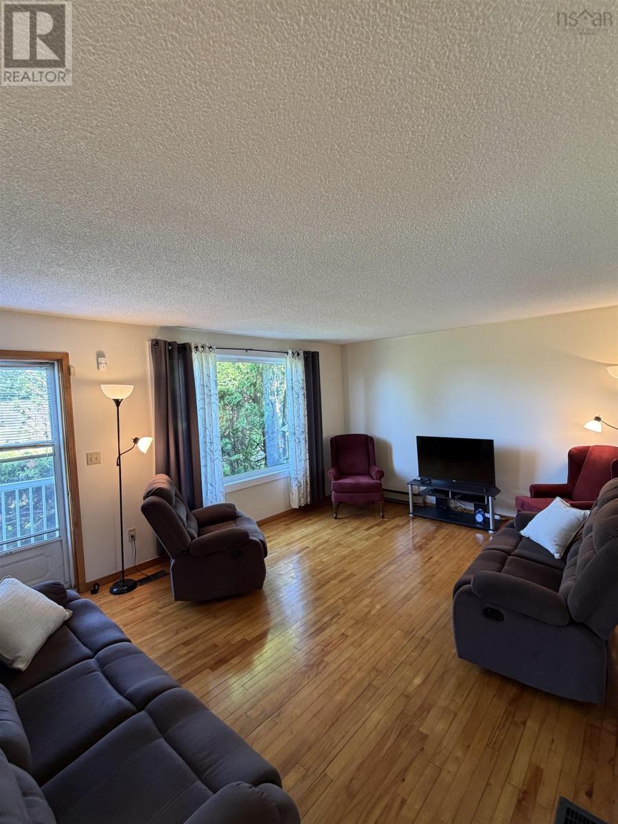 40 Denton Road Property Photo 14
