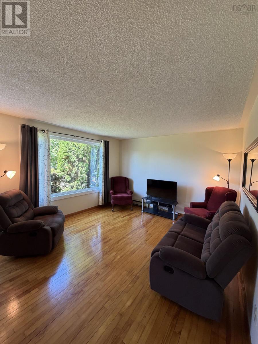 40 Denton Road Property Photo 18