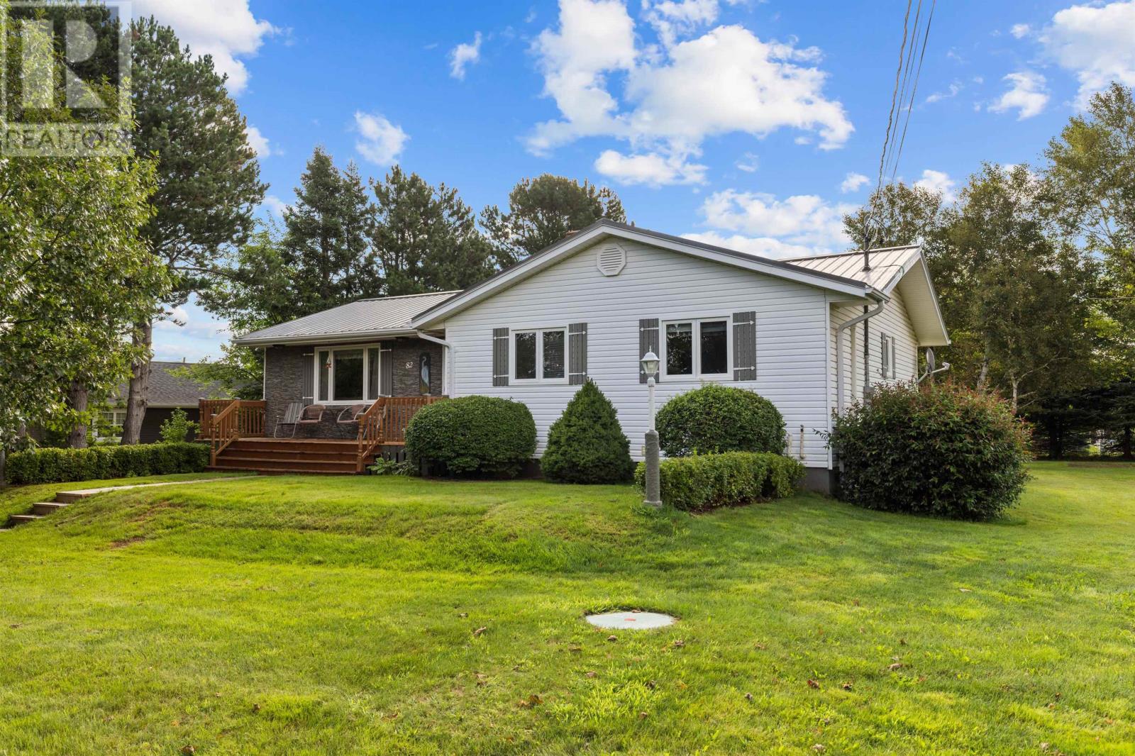 82 Gulfview Crescent Property Photo 1