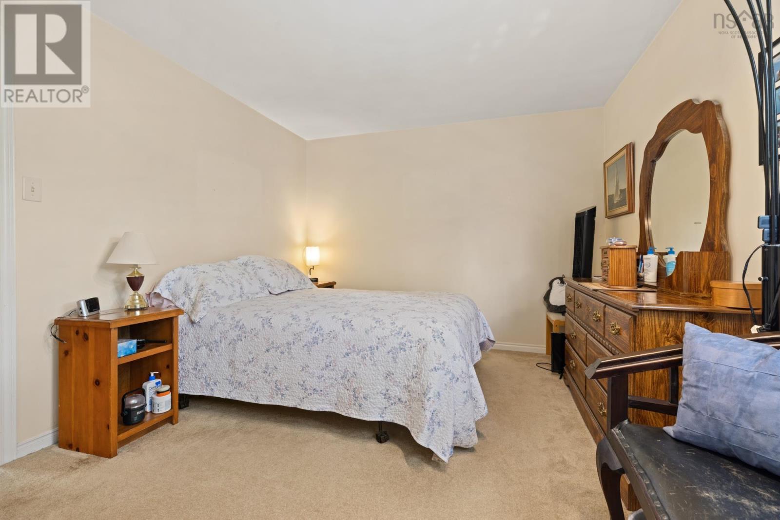 98 Forestside Crescent Property Photo 29
