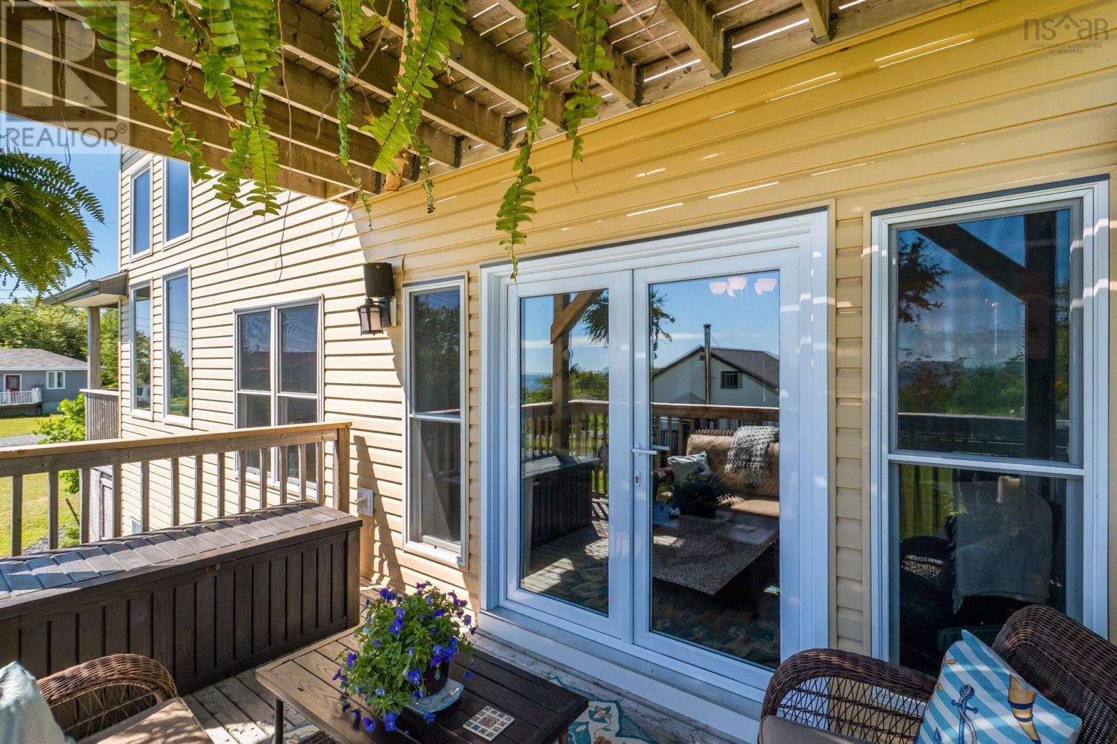 7 Florence Street Property Photo 44