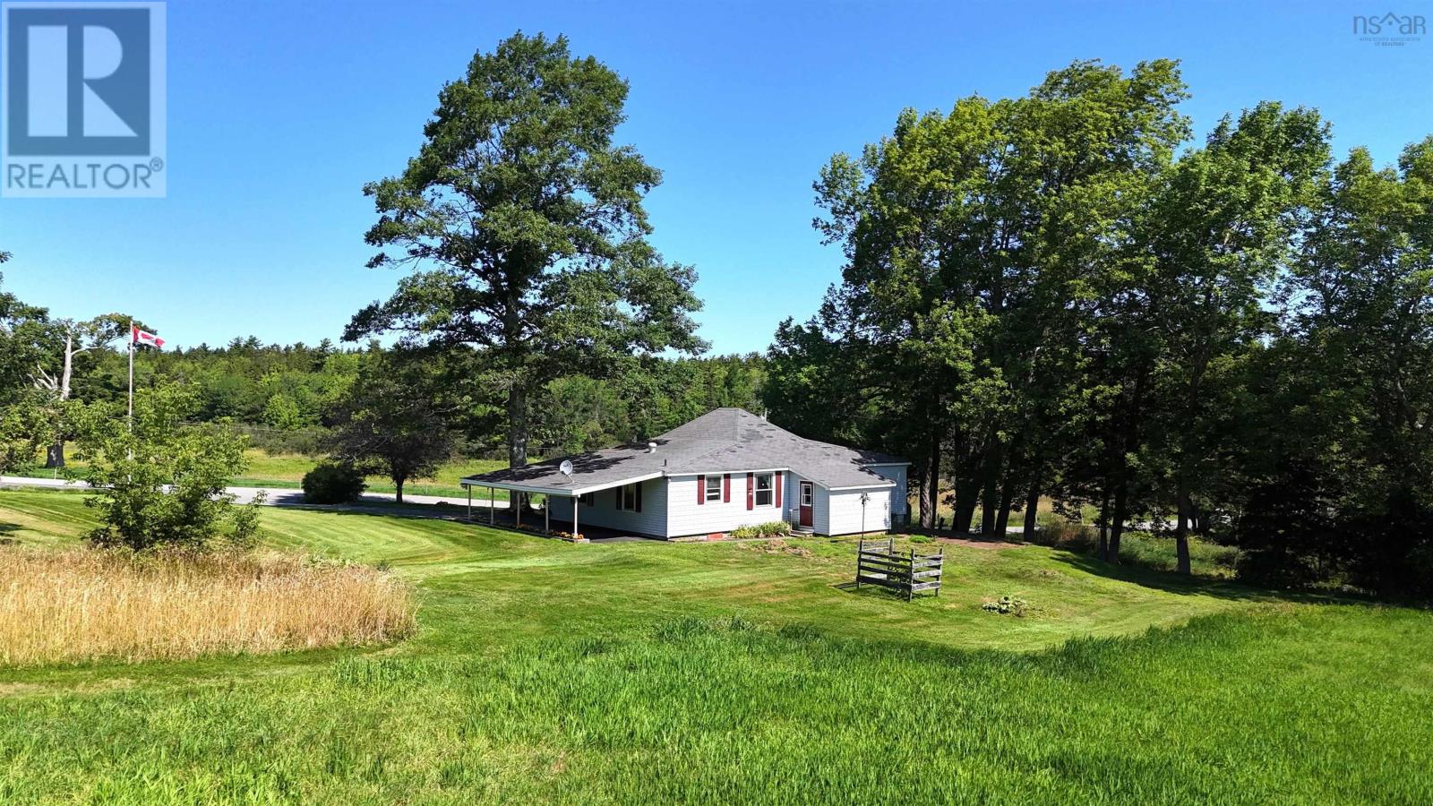 463 Levi Hebb Road Property Photo 2