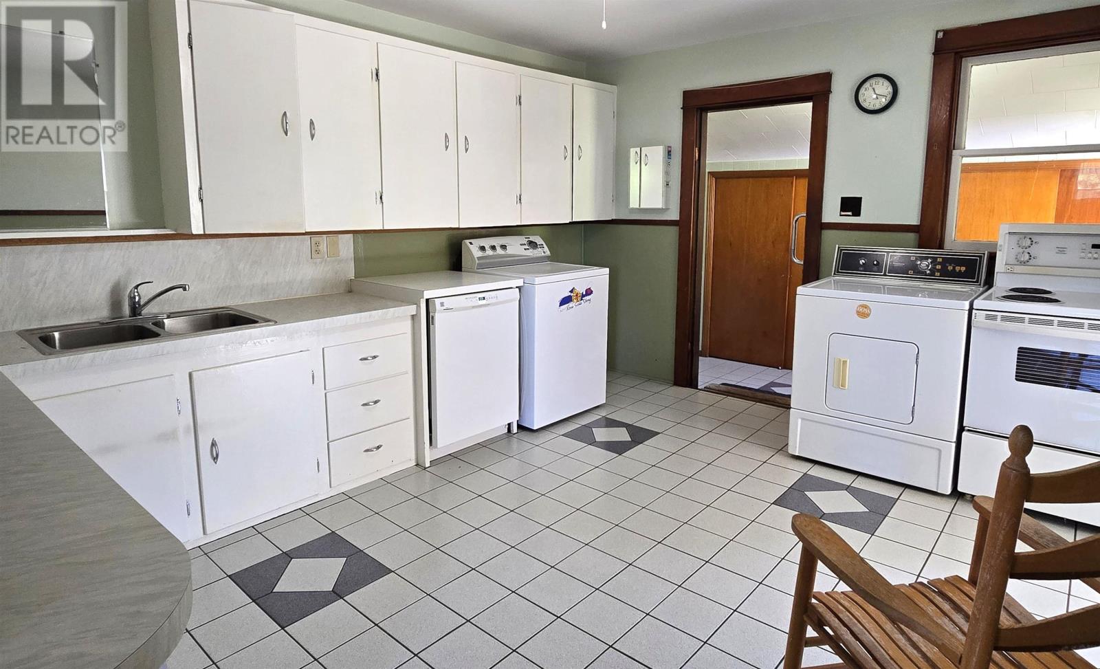 463 Levi Hebb Road Property Photo 9