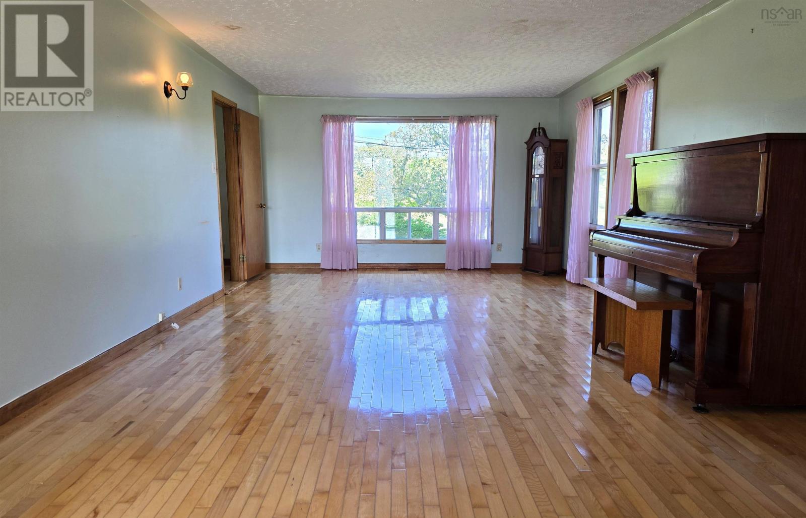 463 Levi Hebb Road Property Photo 23
