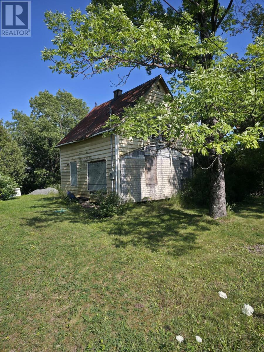 8392 Highway 224 Highway Property Photo 1