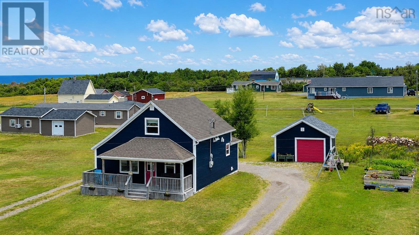 35 Chemin Broussard Property Photo 1