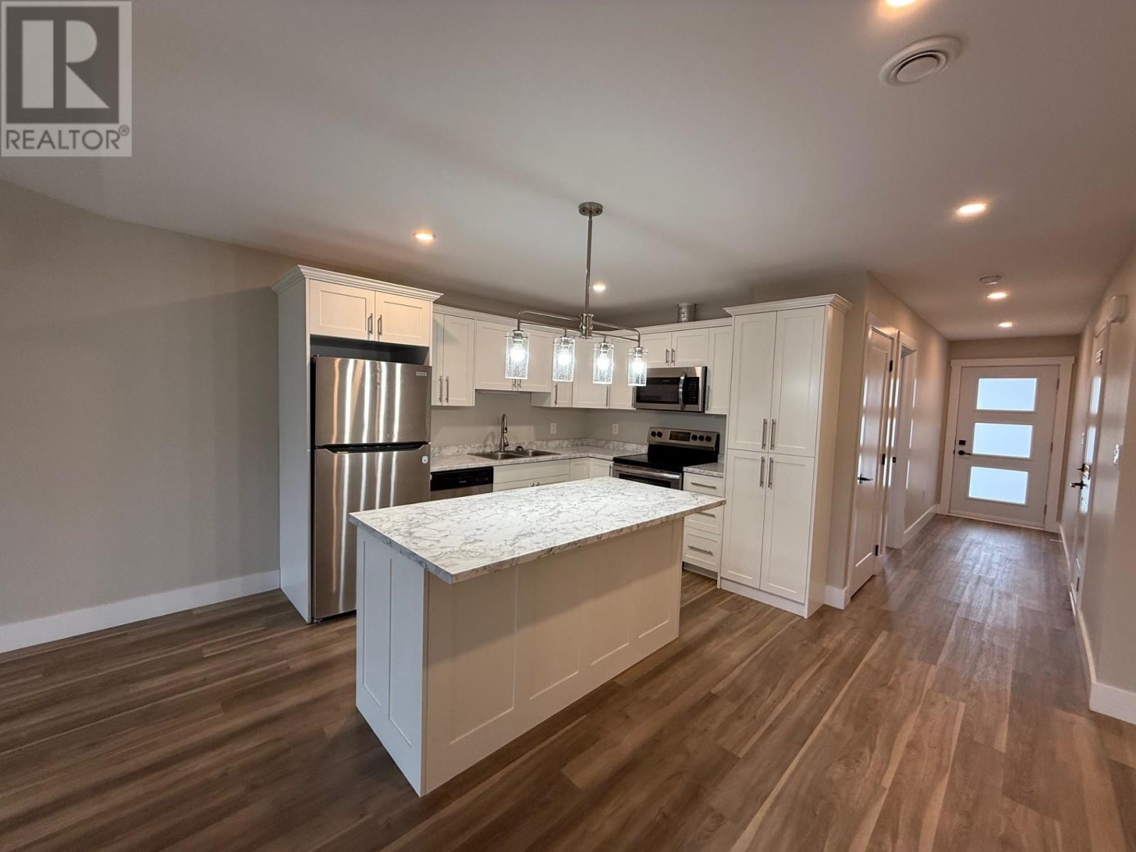 22 Starlite Street Property Photo 10