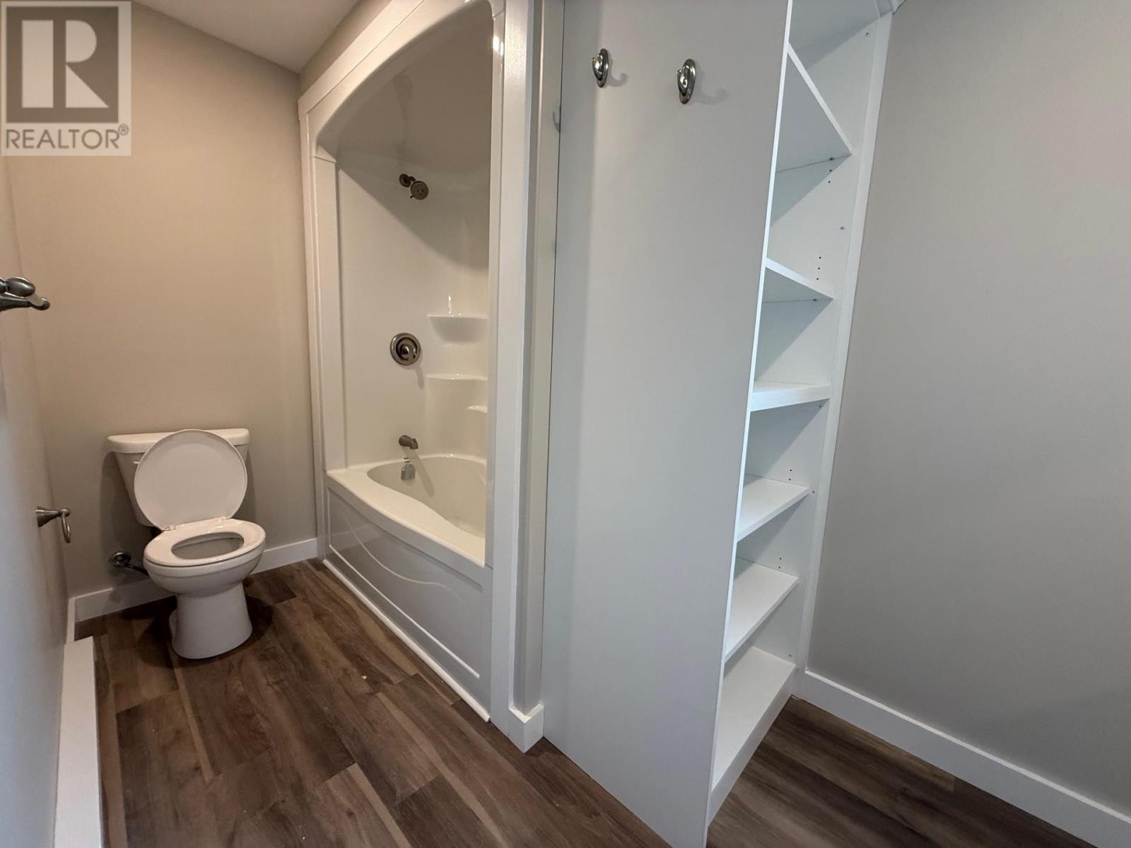 22 Starlite Street Property Photo 14