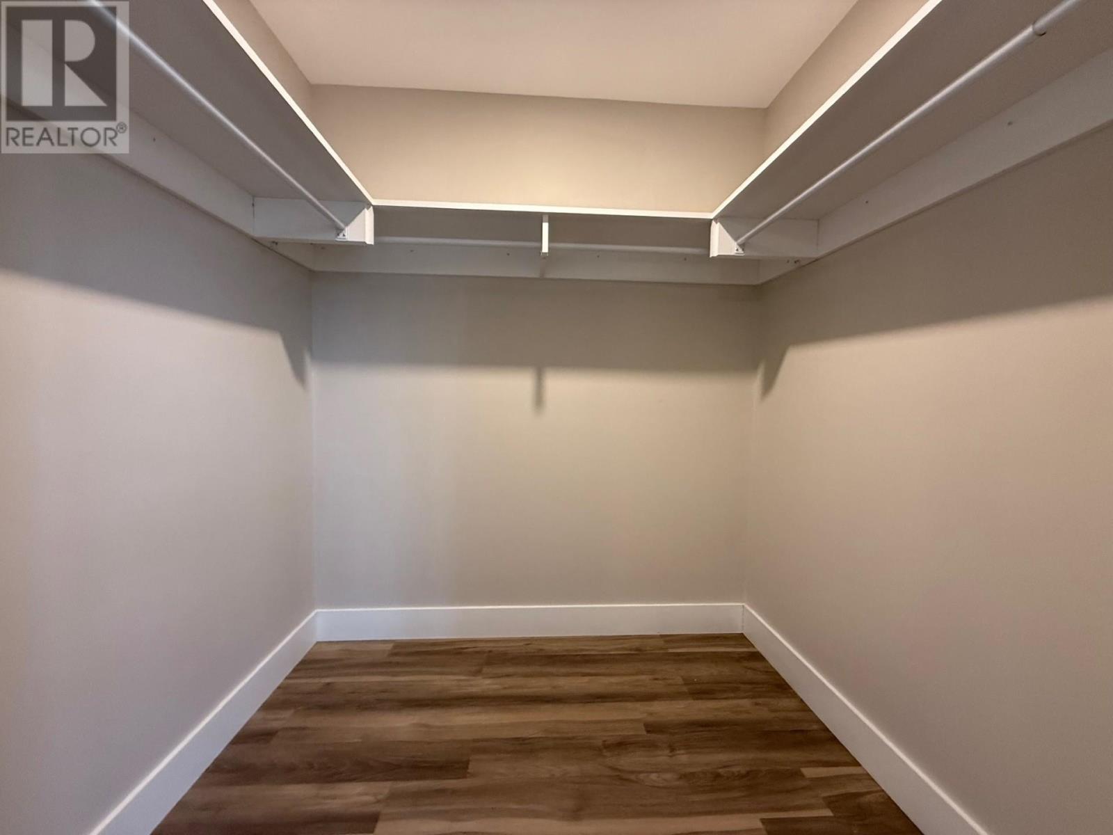 22 Starlite Street Property Photo 15